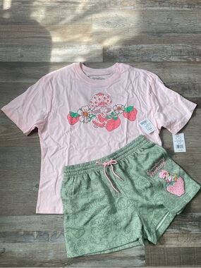Kohl's NWT Strawberry Shortcake Pajama Set